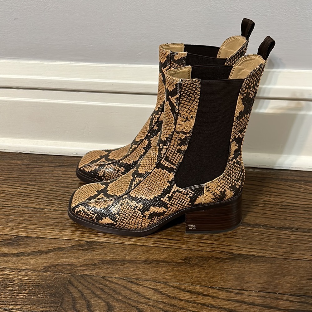 Sam Edelman Women's Dasha Textured Pull On Short Boots Size 8M - Picture 7 of 13